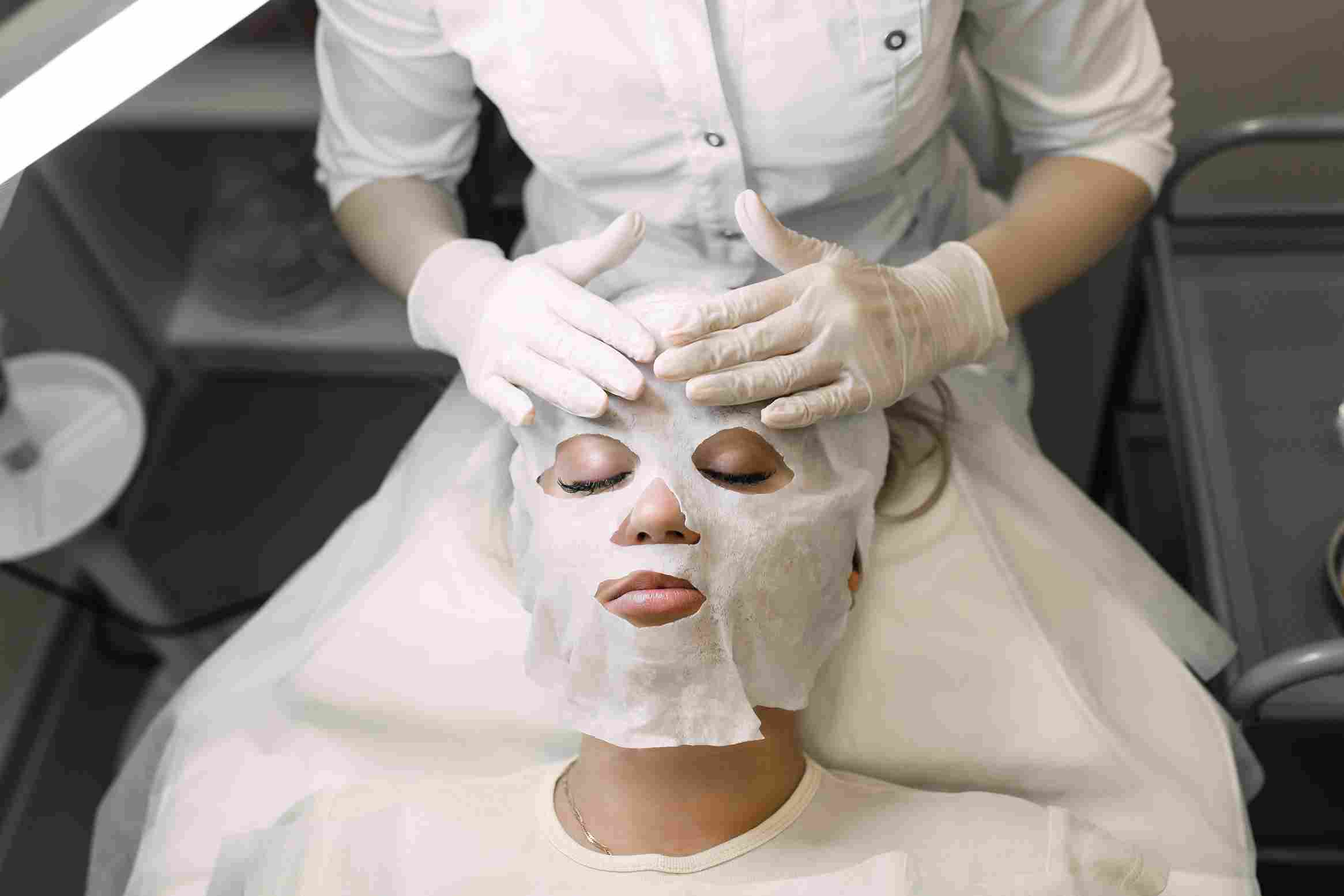 Oil control facials & cleanups