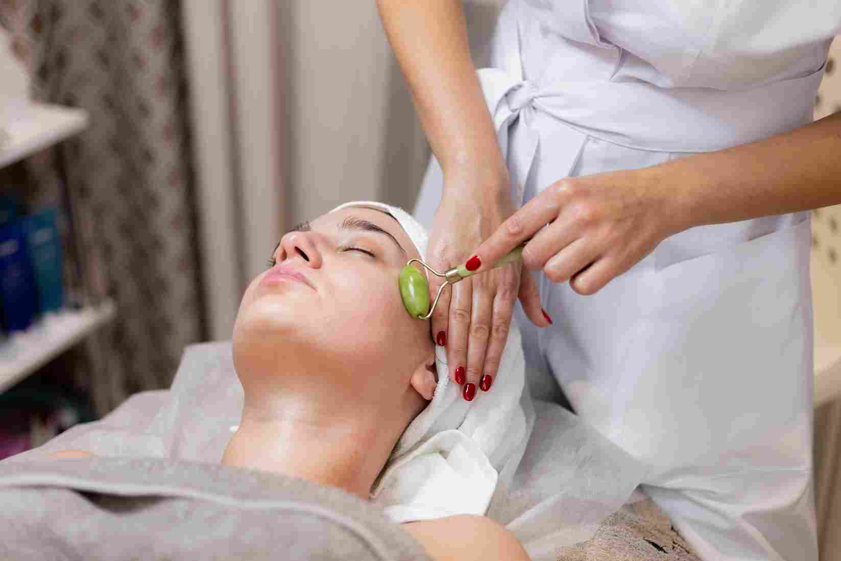 Refreshing Face Massage