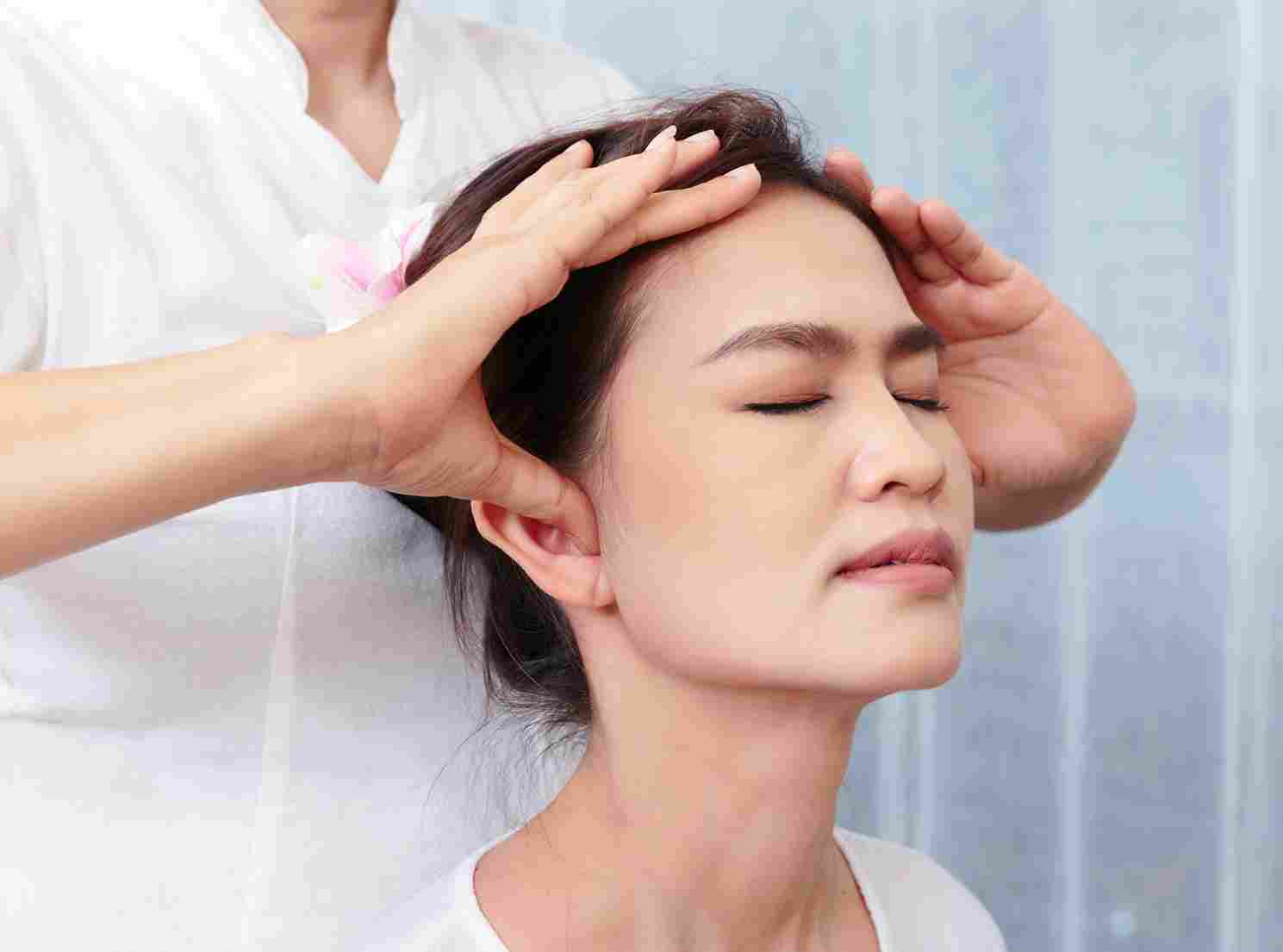 Hair Strengthening Head Massage