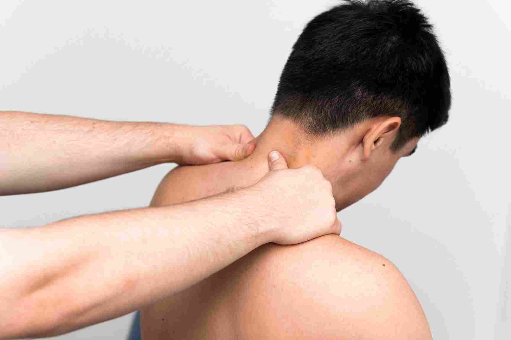 30 Min Neck & Shoulder Massage