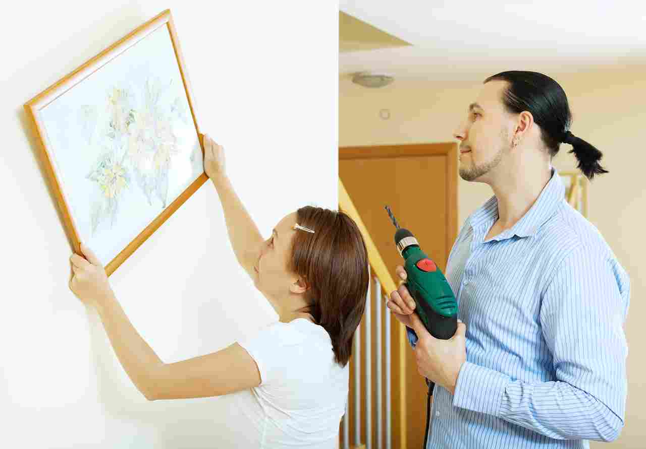 Drill & hang (wall decor)