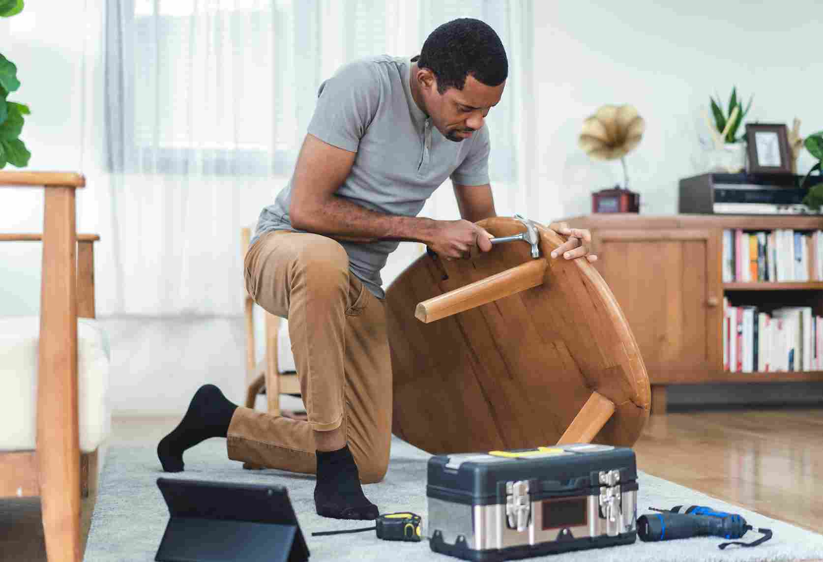Furniture dismantle